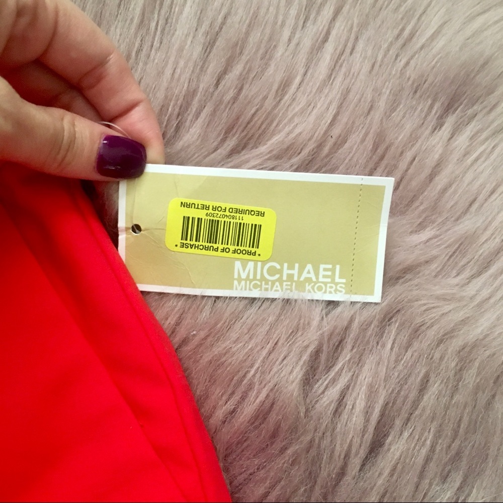 Michael Kors Shorts - Picture 2 of 6
